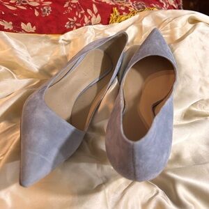 Baby blue suede pumps from M Gémi.  Never worn outside my apartment.  Fabulous!